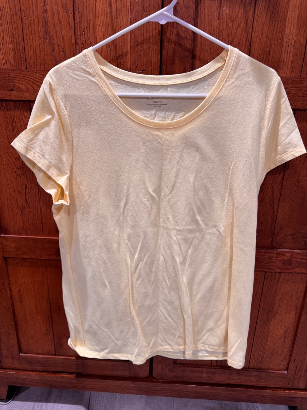 No Boundaries Pale Yellow Short Sleeve Scoop Neck Tee